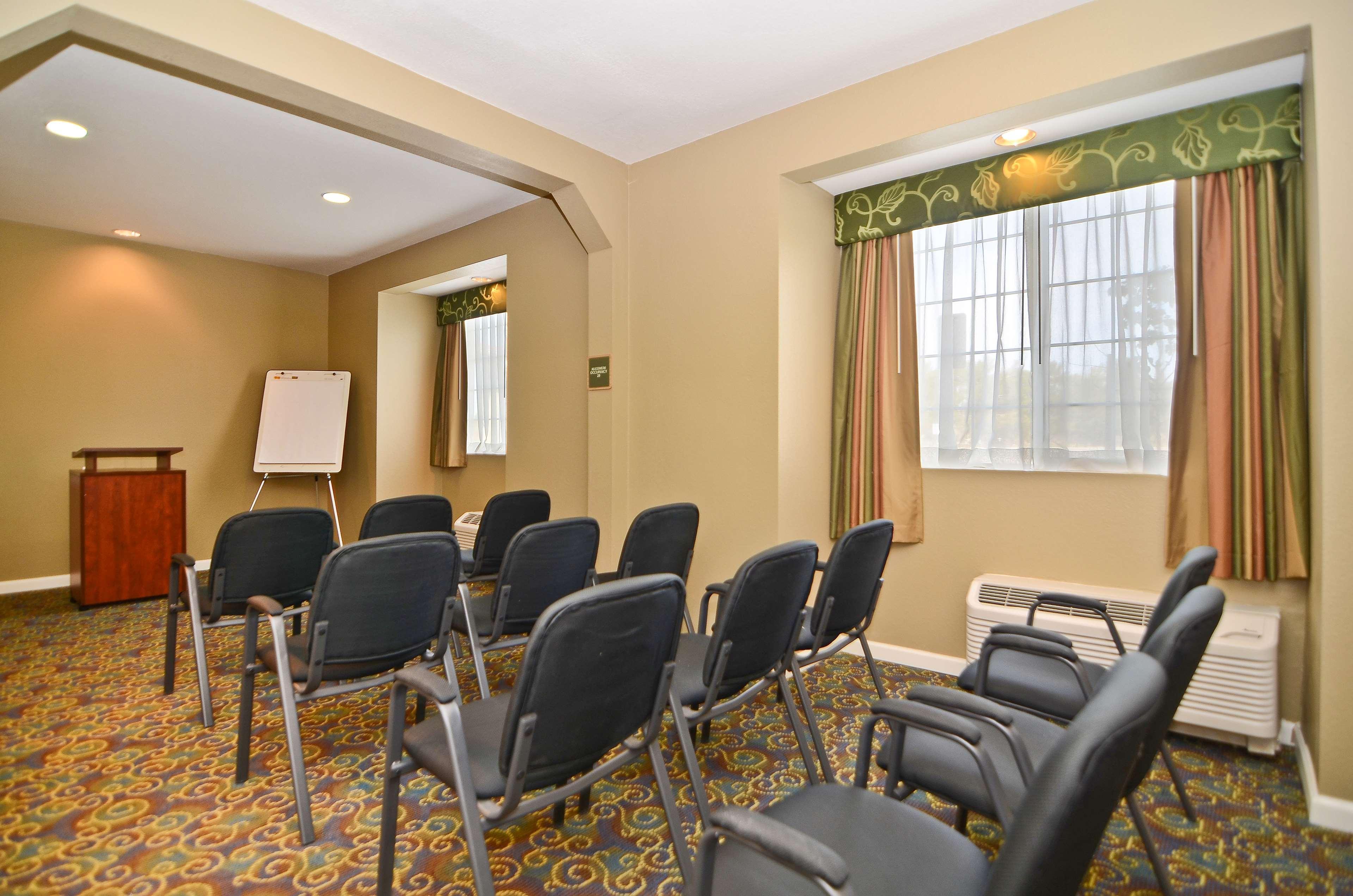 Best Western California City Inn & Suites Buitenkant foto