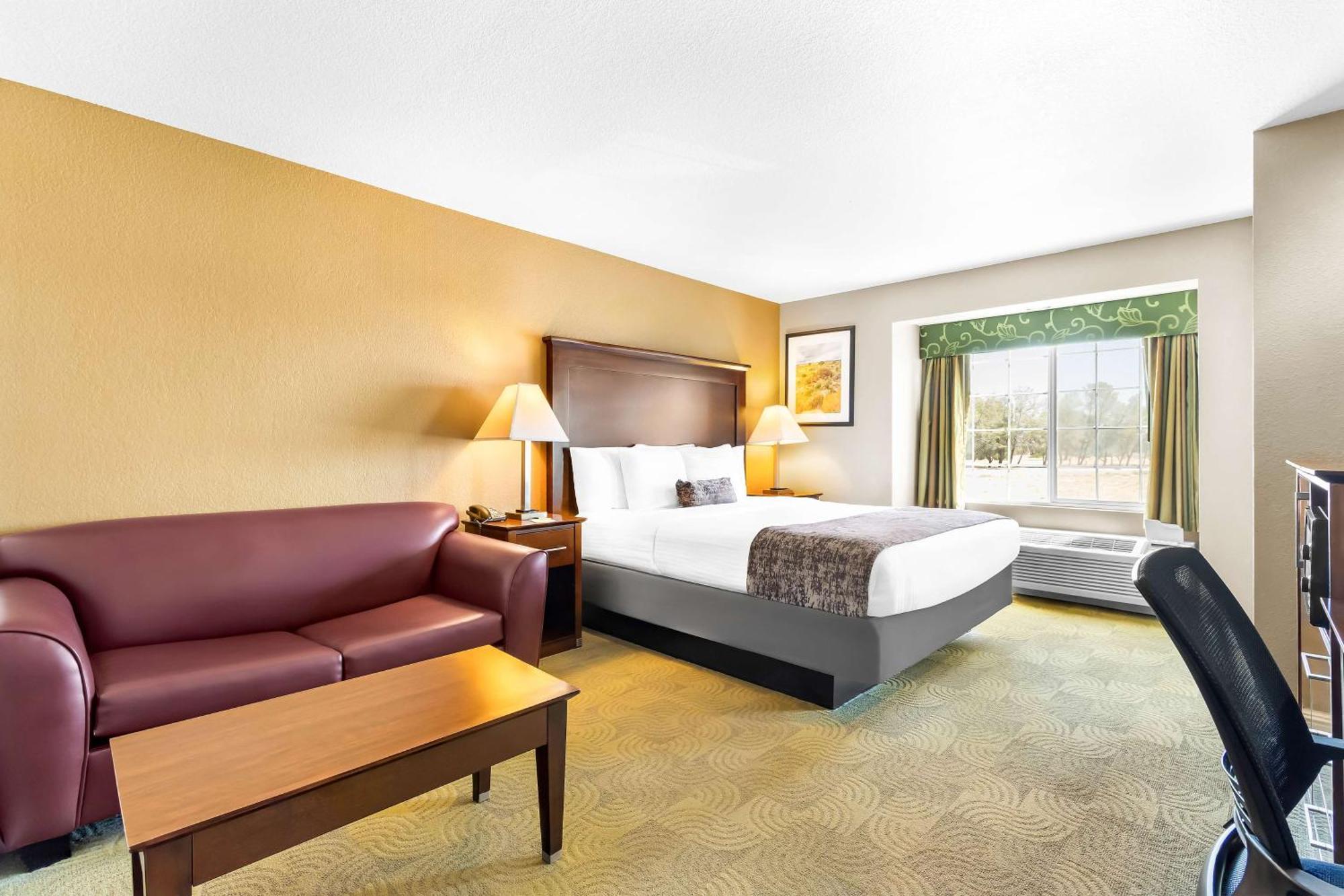 Best Western California City Inn & Suites Buitenkant foto