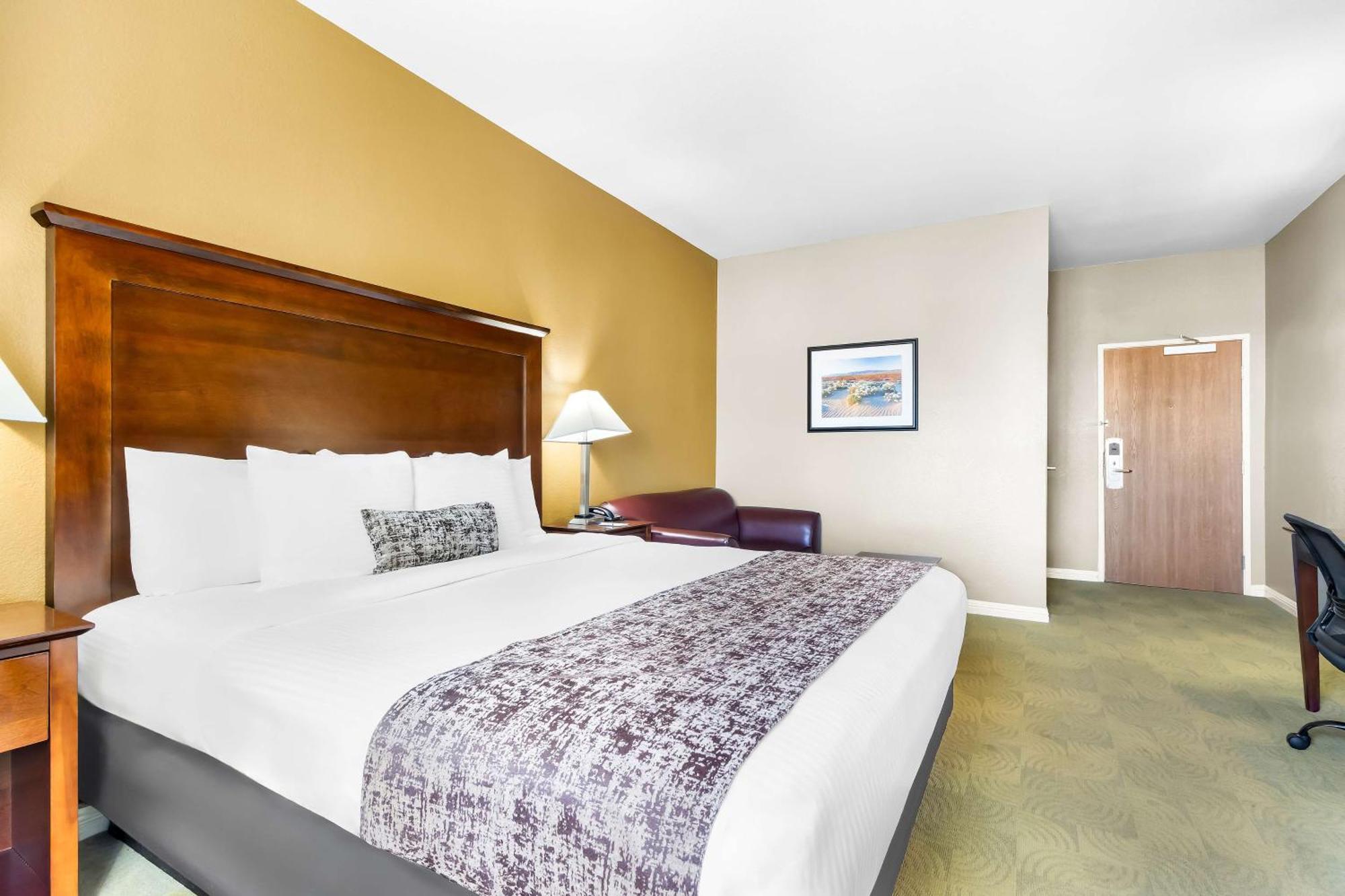 Best Western California City Inn & Suites Buitenkant foto