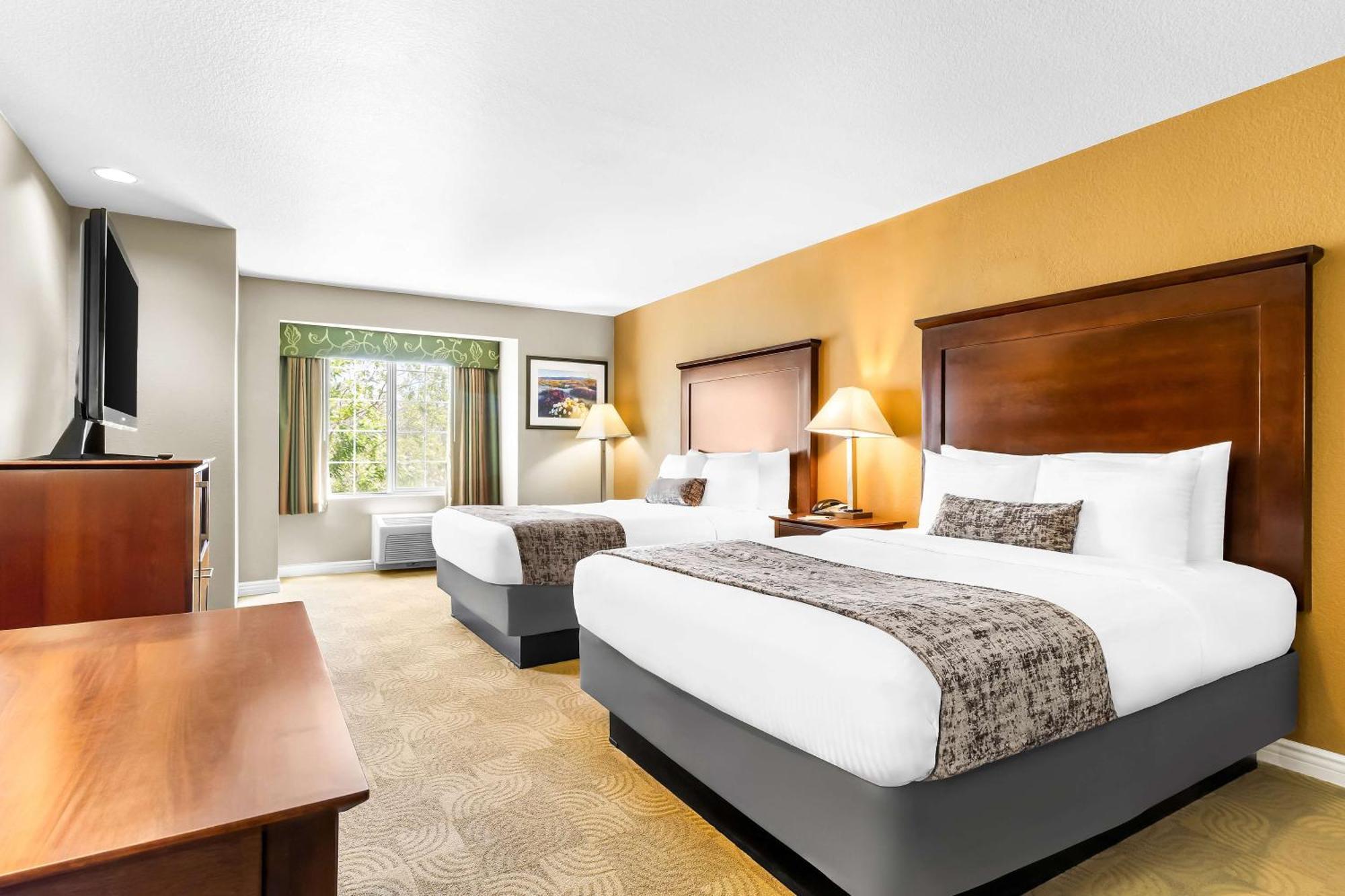 Best Western California City Inn & Suites Buitenkant foto
