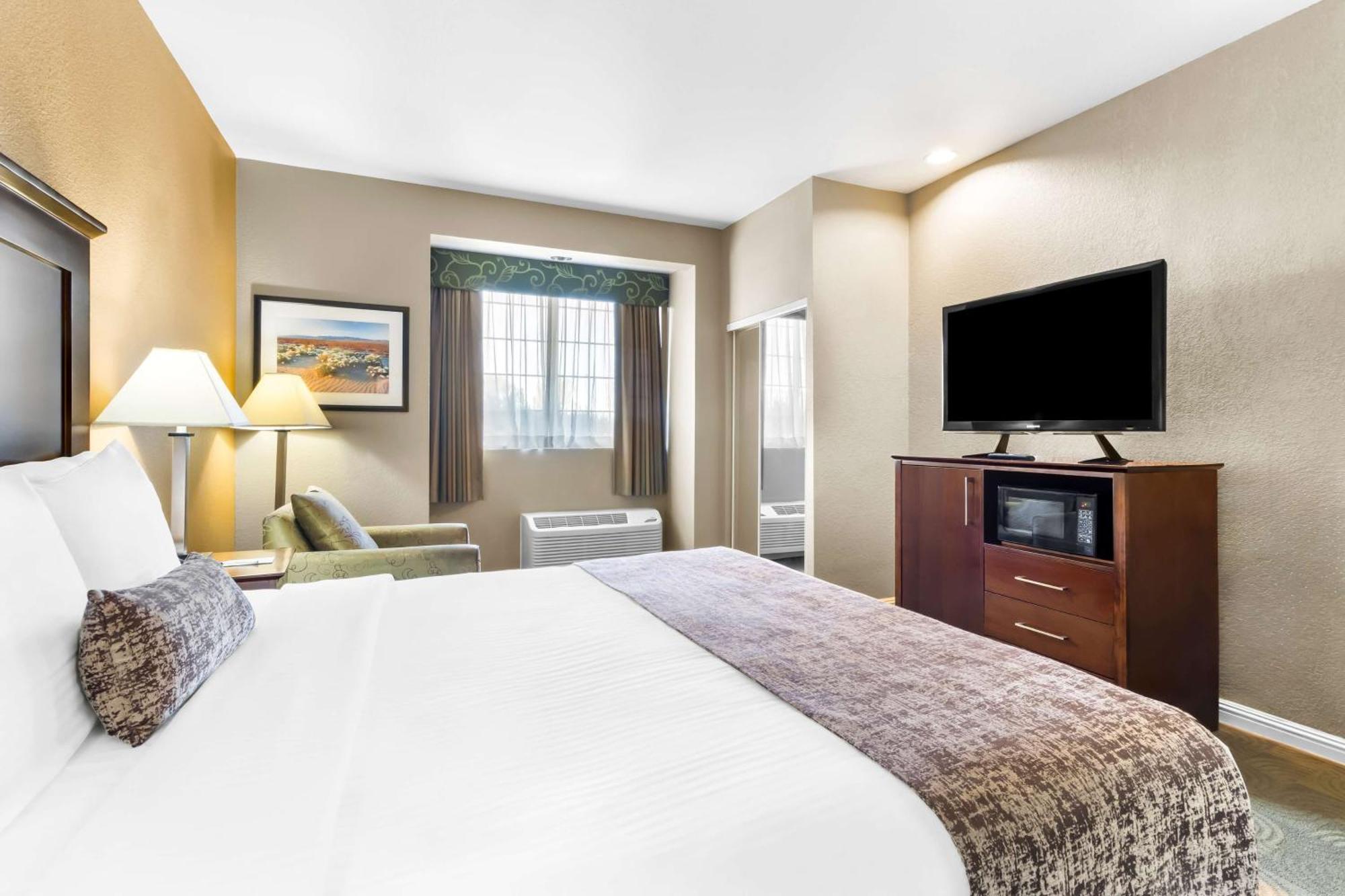 Best Western California City Inn & Suites Buitenkant foto