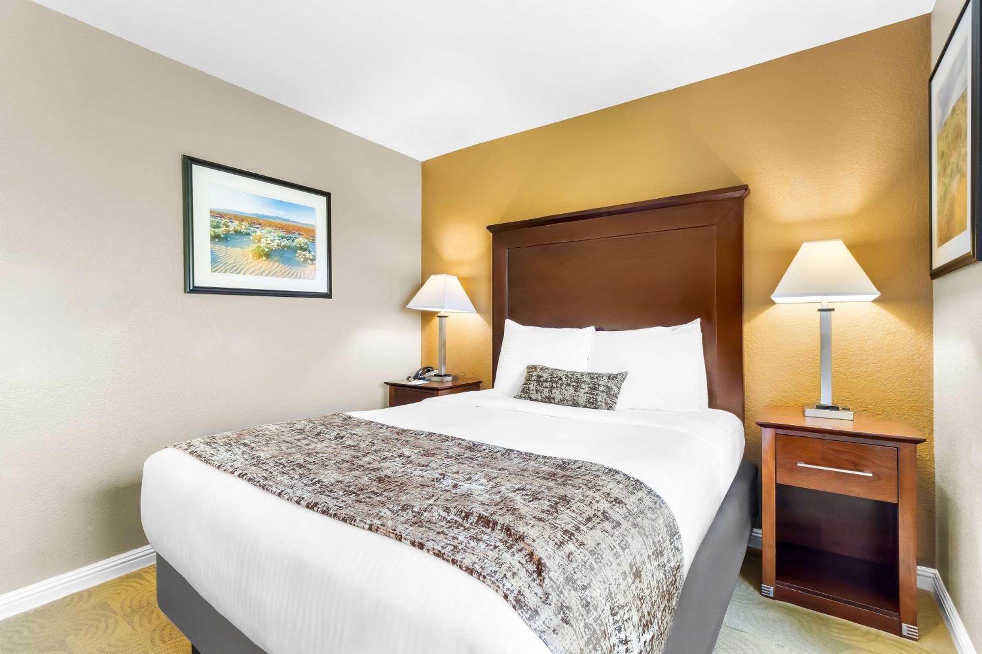Best Western California City Inn & Suites Buitenkant foto