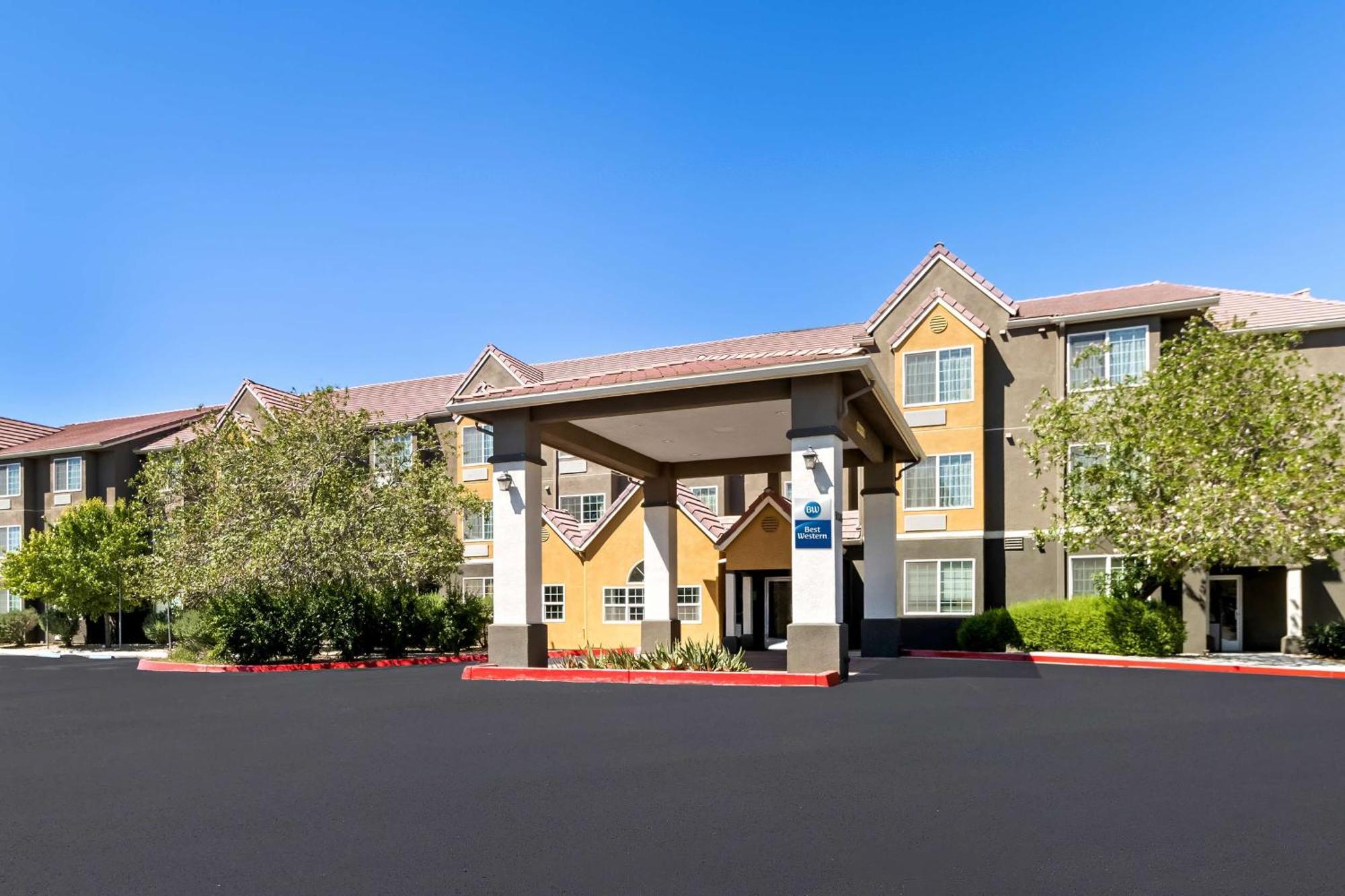 Best Western California City Inn & Suites Buitenkant foto