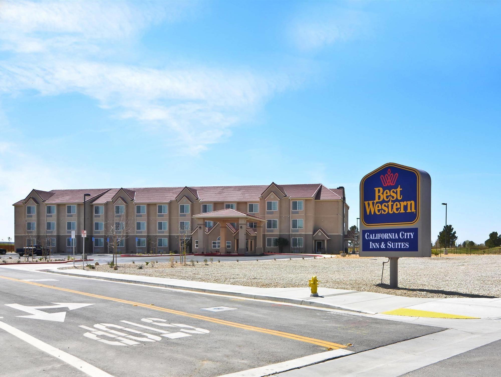 Best Western California City Inn & Suites Buitenkant foto