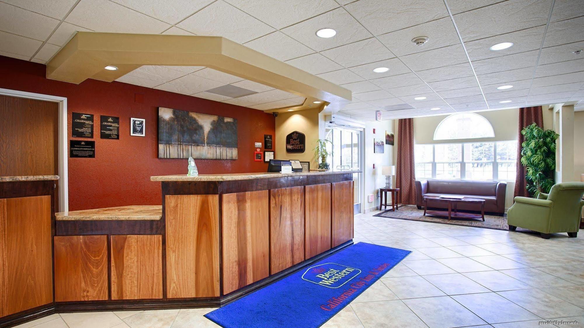 Best Western California City Inn & Suites Buitenkant foto